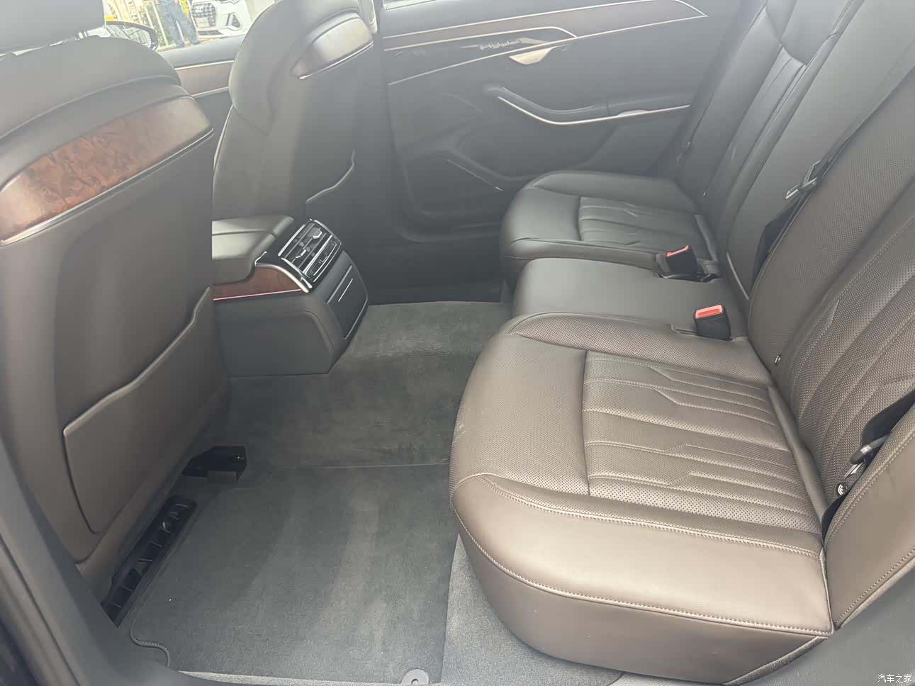 Audi A8L, 2020 31