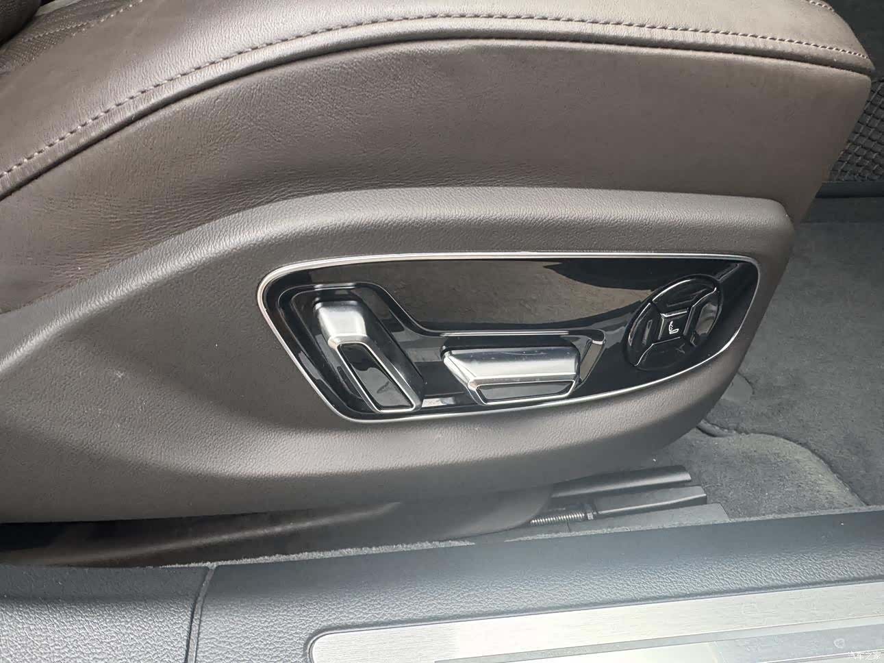 Audi A8L, 2020 35