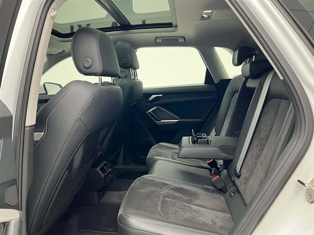 Audi Q3, 2021 19