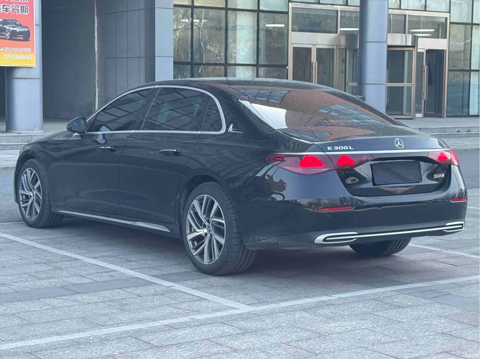 Mercedes-Benz E-Class, 2024 4