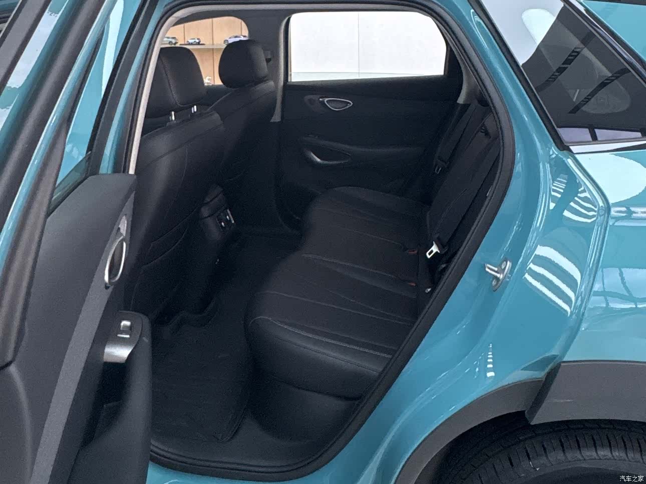 BYD HiAce, 2025 11