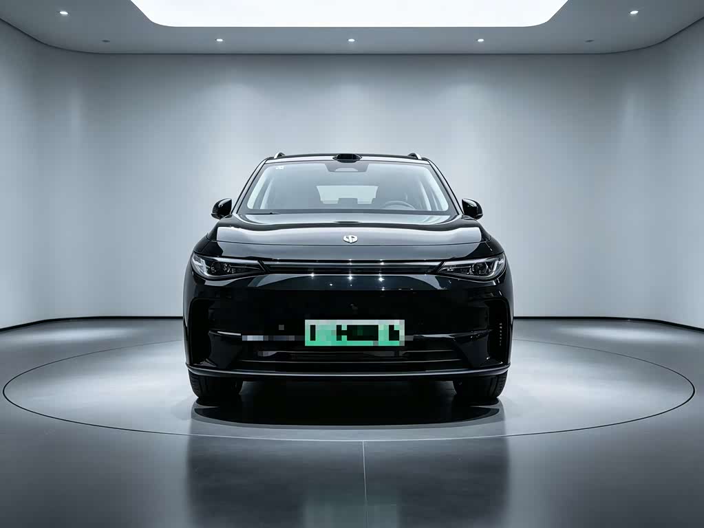 Leapmotor C16