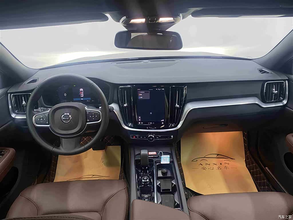 Volvo S60, 2025 14