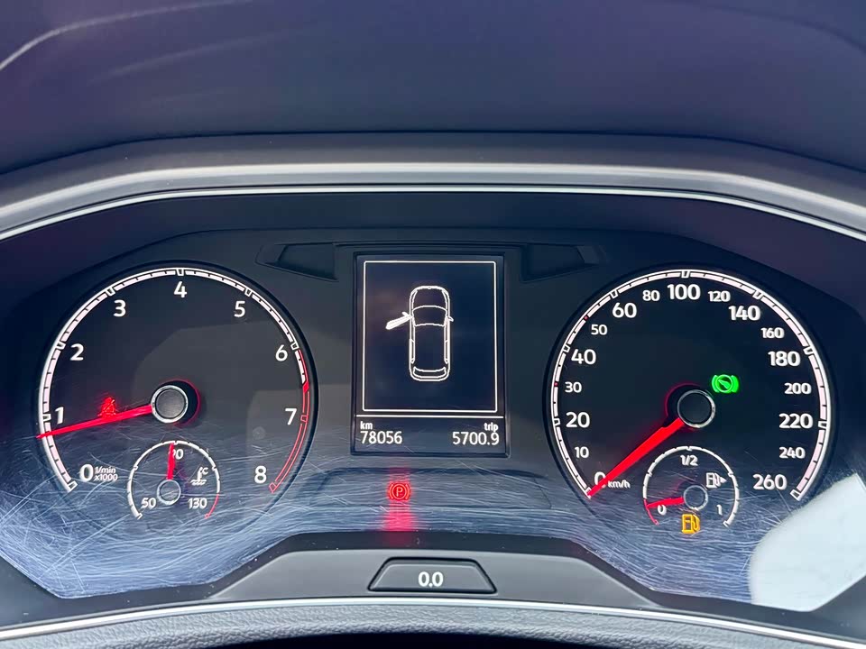 Volkswagen T-ROC exploring Songs