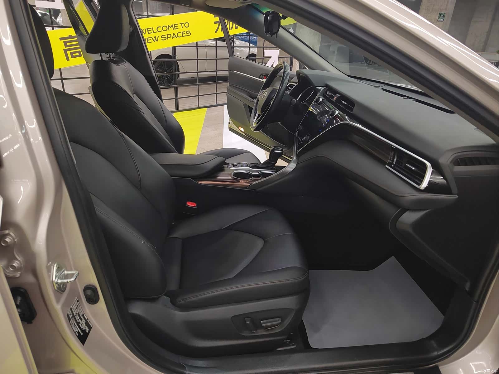 Toyota Camry, 2020 12