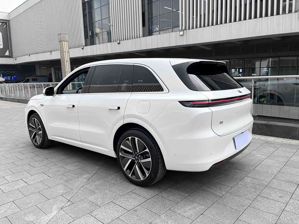 Li Auto Ideal L6