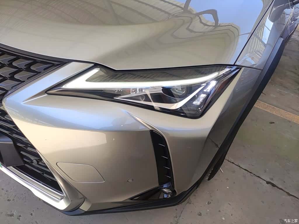 Lexus UX, 2021 24