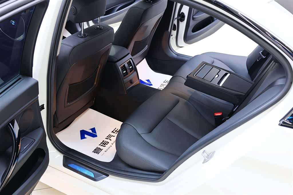 BMW 3 Series, 2017 29