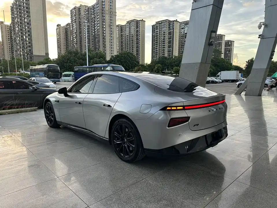 XPENG P7