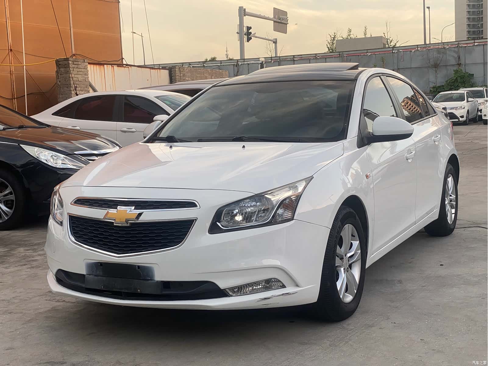 Chevrolet SE, 2015 1