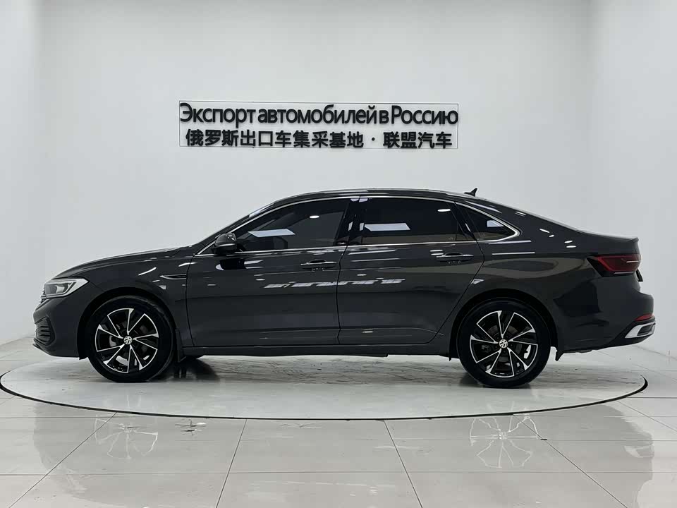 Volkswagen Sagitar Volkswagen Sagitar