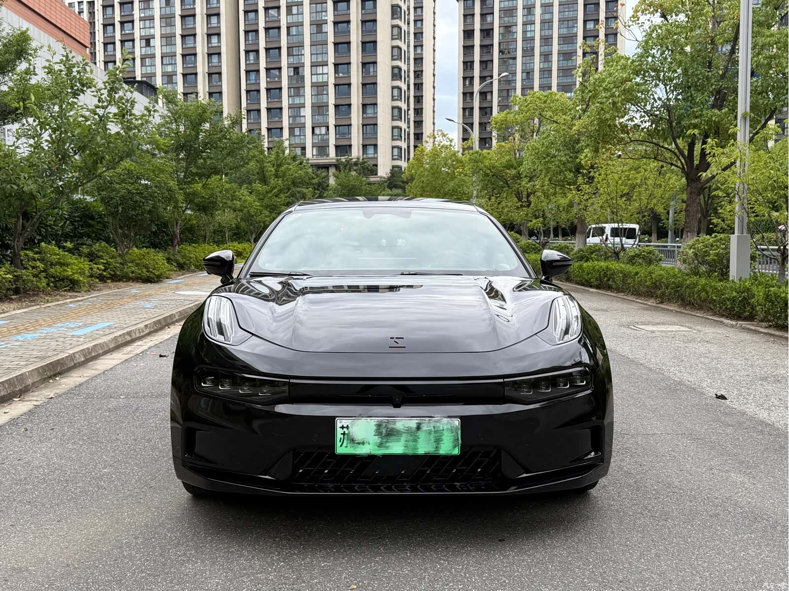 Zeekr 001, 2023 2
