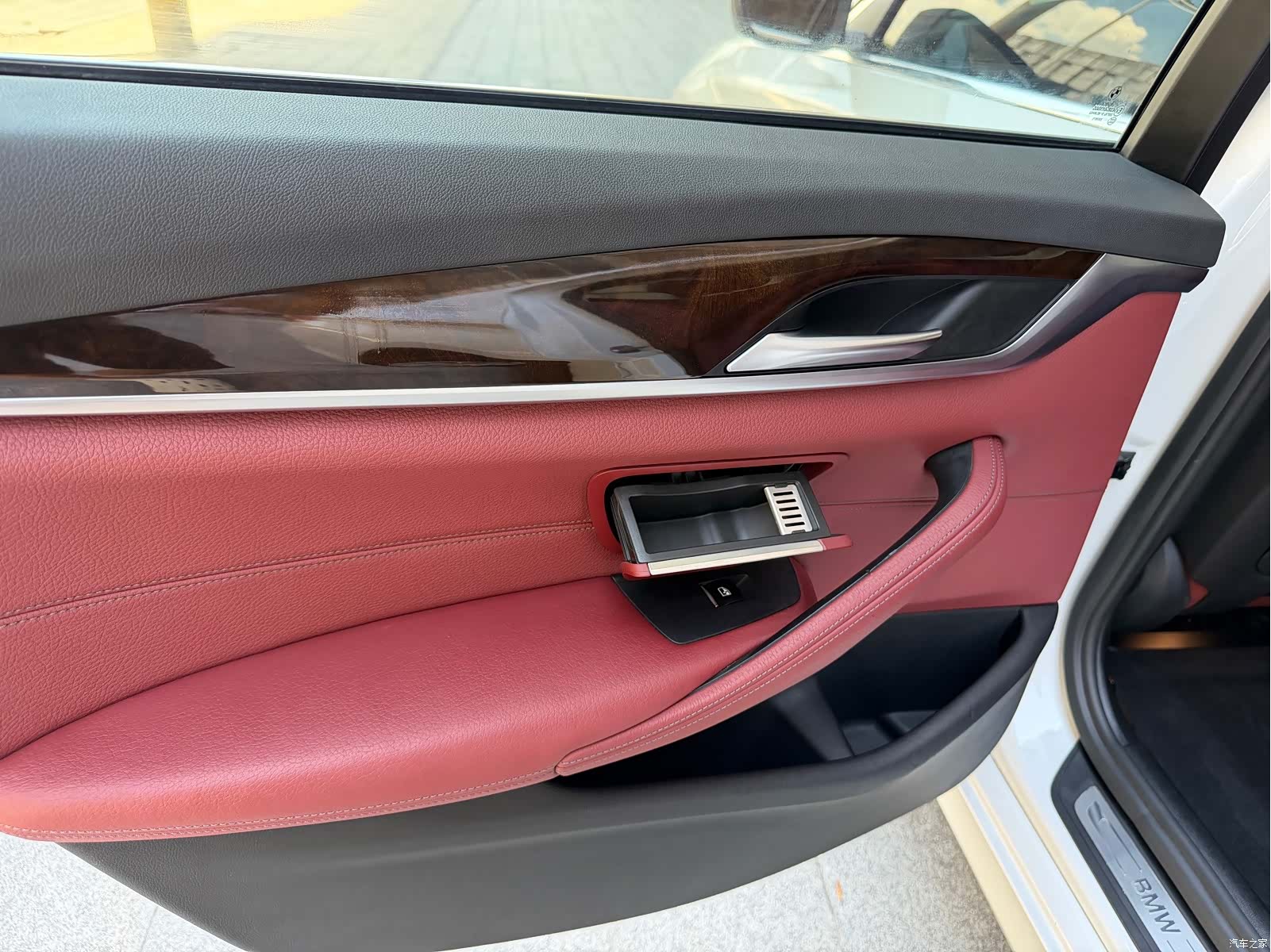 BMW 5 Series, 2017 11