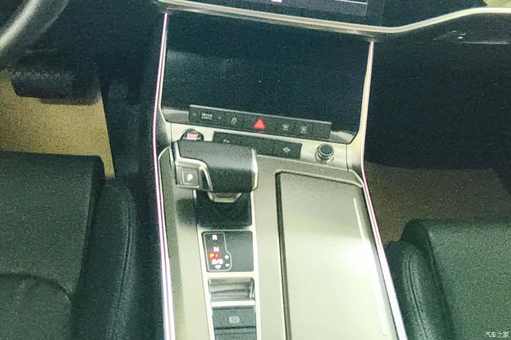 Audi A6L, 2022 16