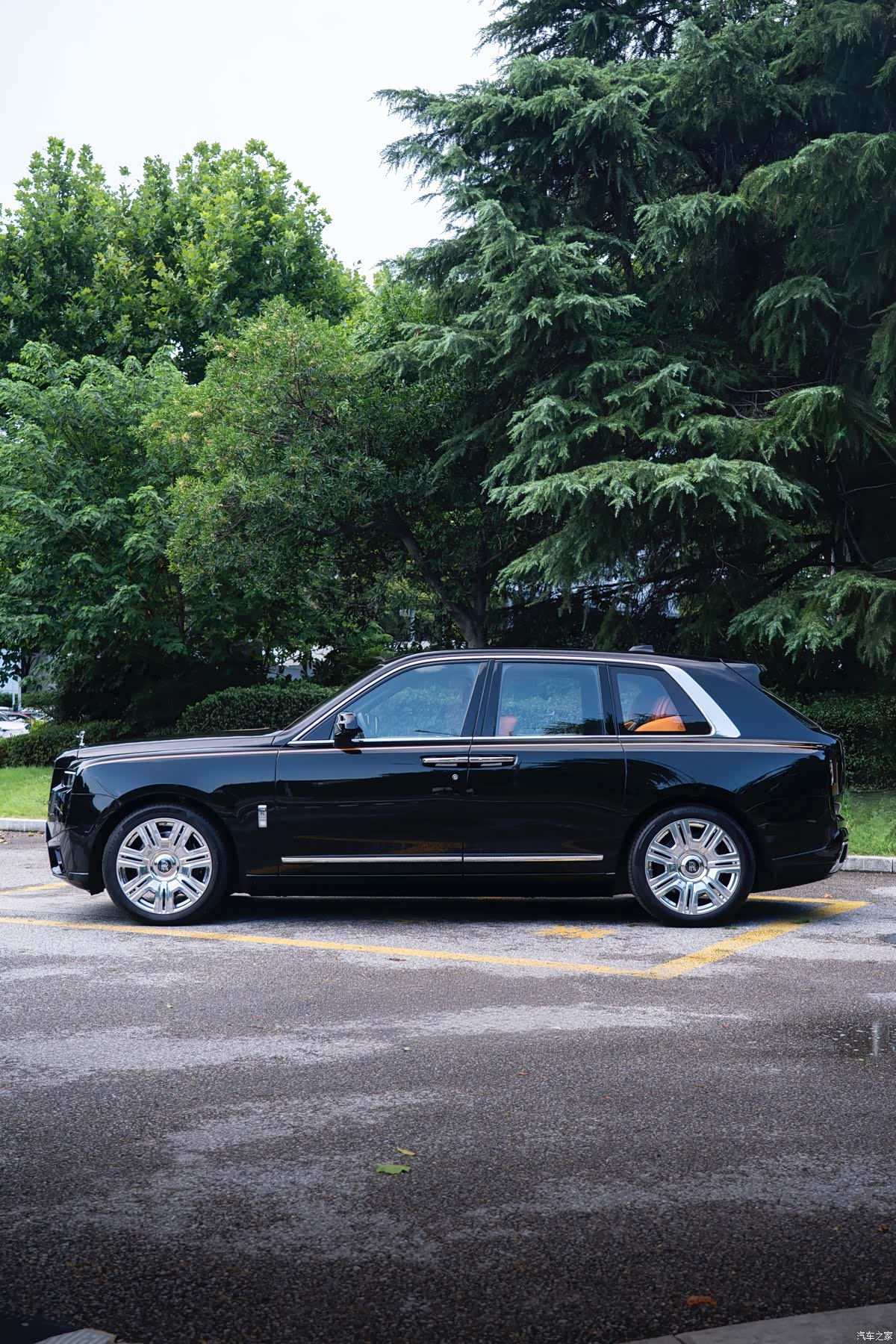 Rolls-Royce Cullinan, 2026 4