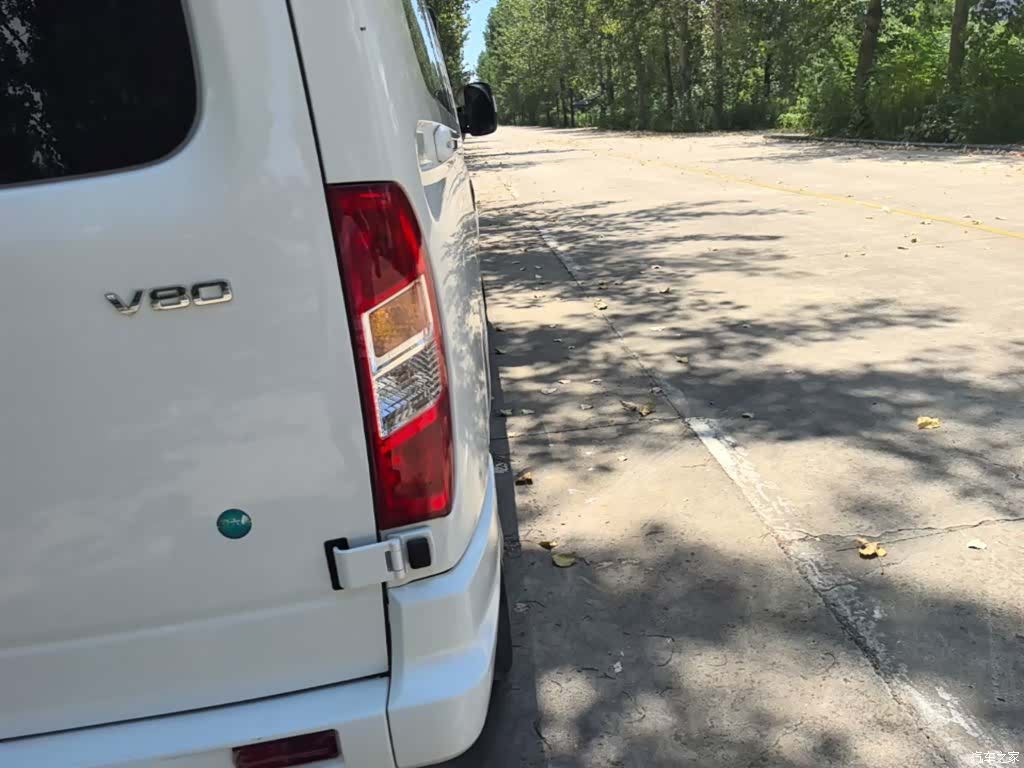 Maxus V80, 2026 8