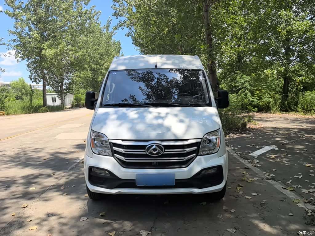 Maxus V80, 2026 3