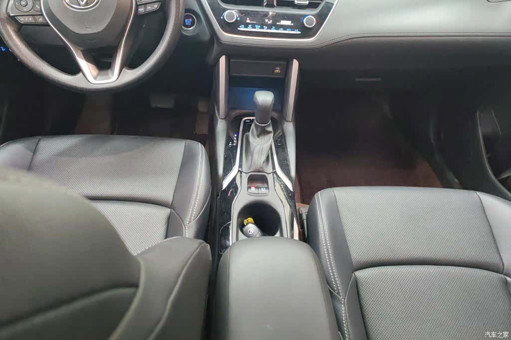 Toyota Frontlander, 2022 16