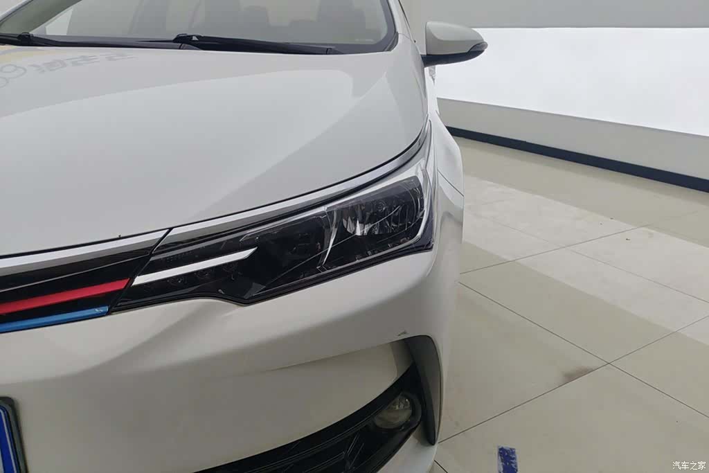 Toyota Corolla, 2017 все фото