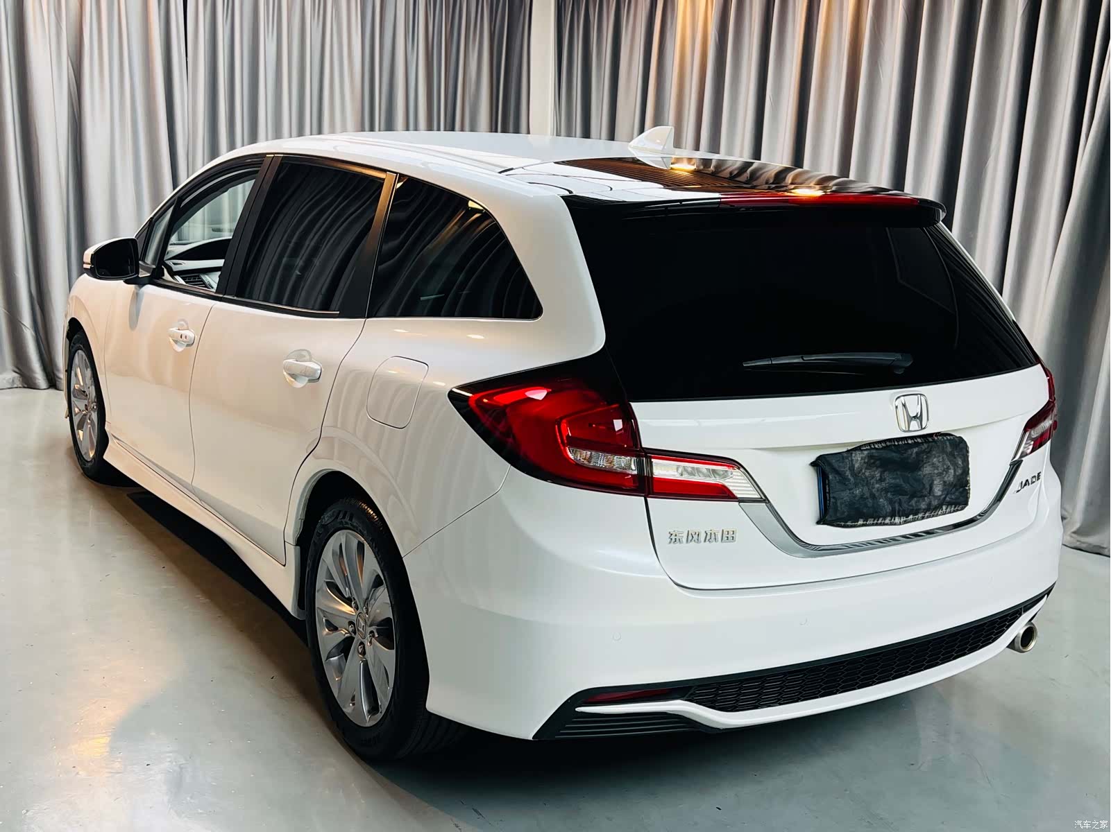 Honda Jade, 2018 все фото