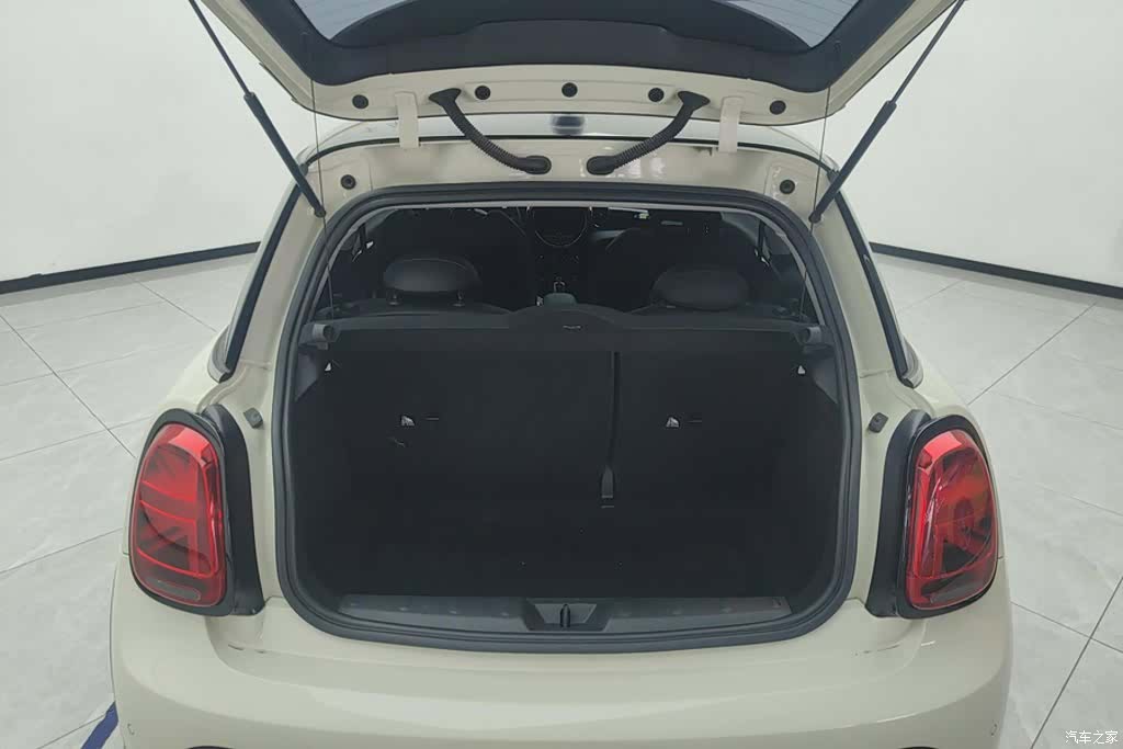 Mini Cooper, 2022 4