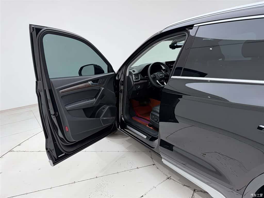 Audi Q5L, 2022 13