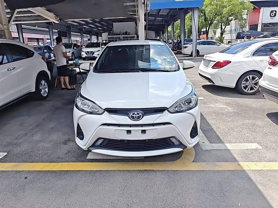 Toyota YARiS L to enjoy Toyota YARiS L to enjoy