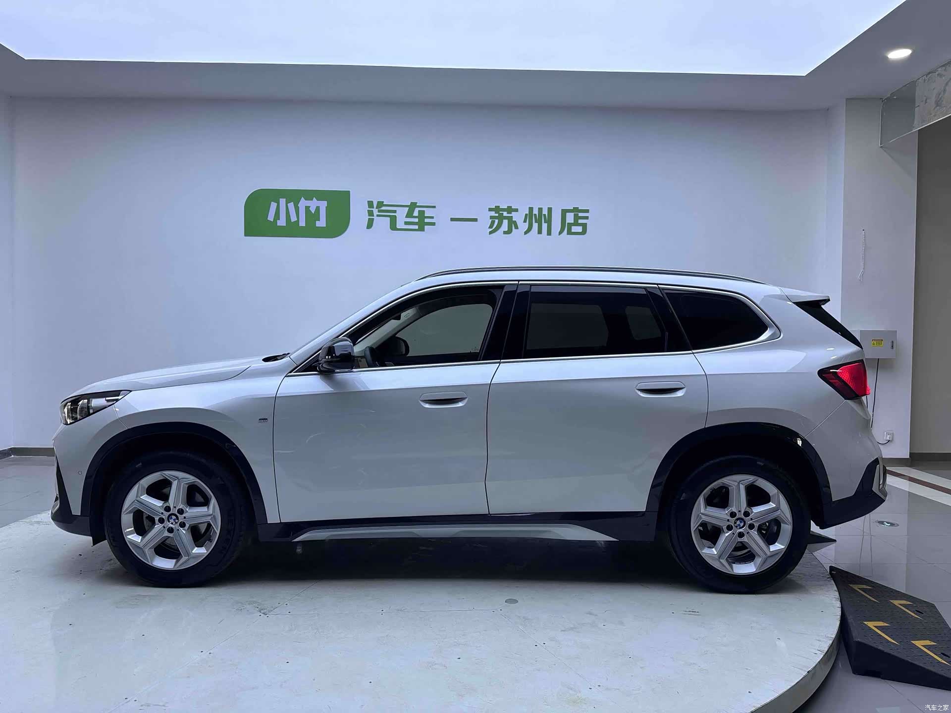 BMW X1, 2024 все фото