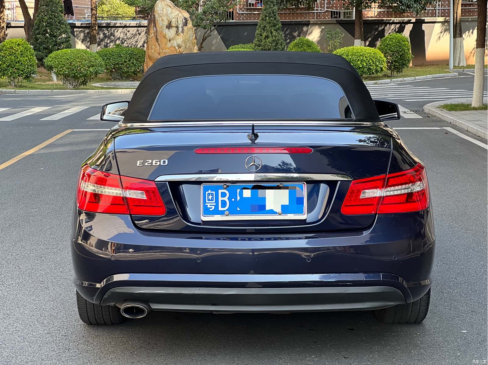 Mercedes-Benz E-Class, 2013 11
