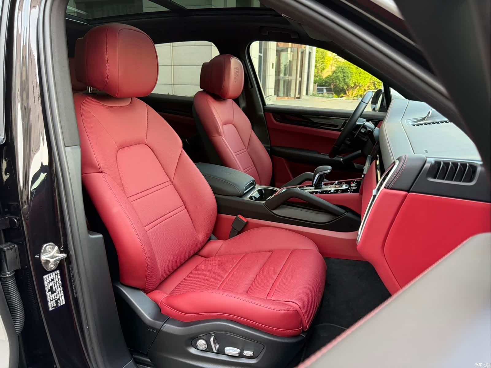 Porsche Cayenne, 2018 9