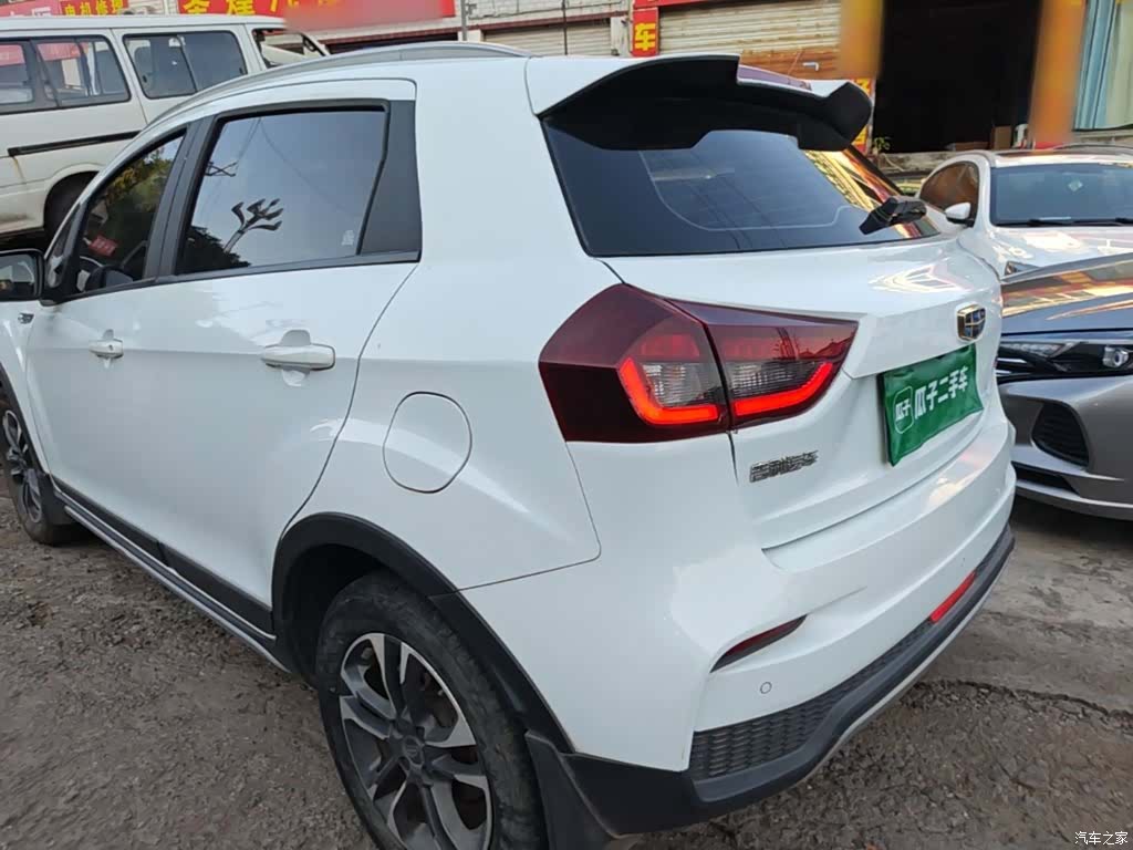 Geely X3, 2020 все фото