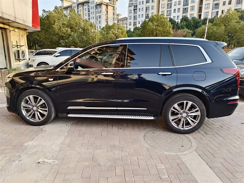 Cadillac XT6