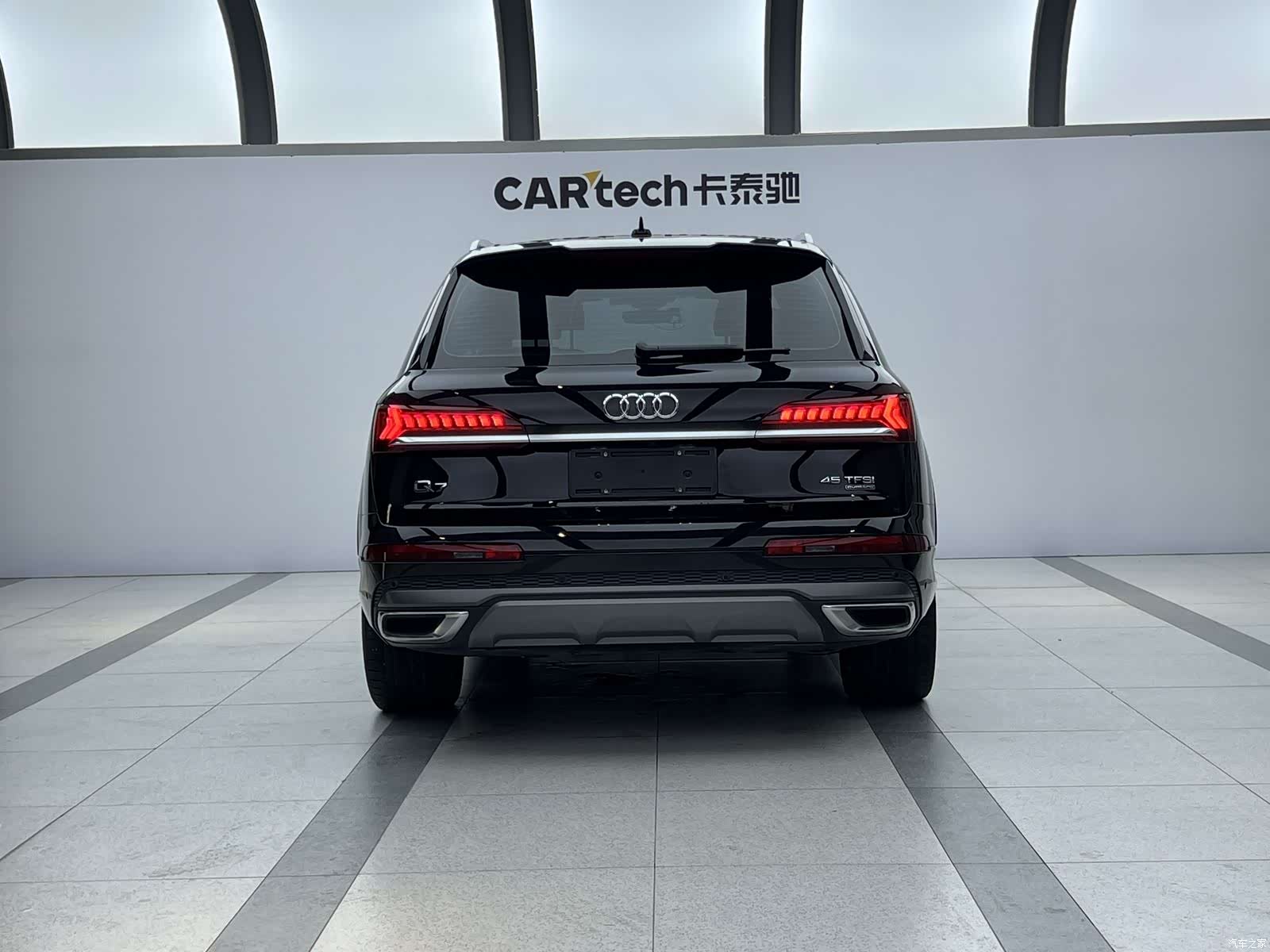 Audi Q7, 2023 3