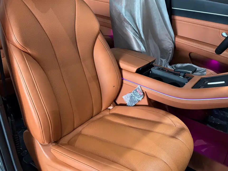 AITO Ask the world M7