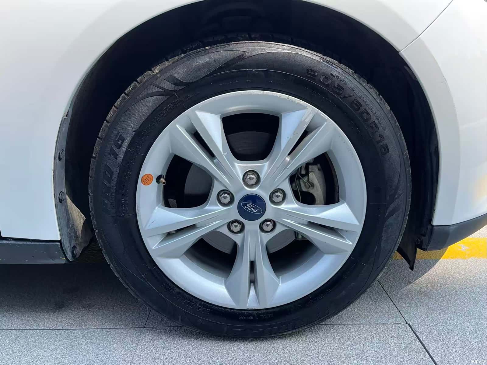 Ford Focus, 2019 9