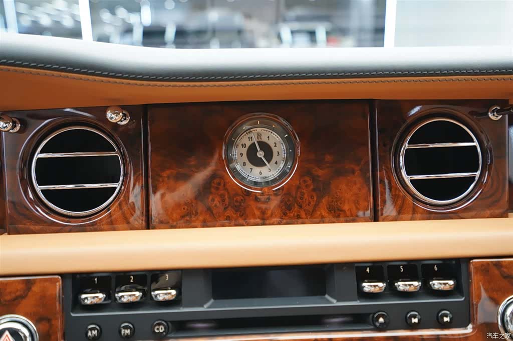 Rolls-Royce Phantom, 2011 8
