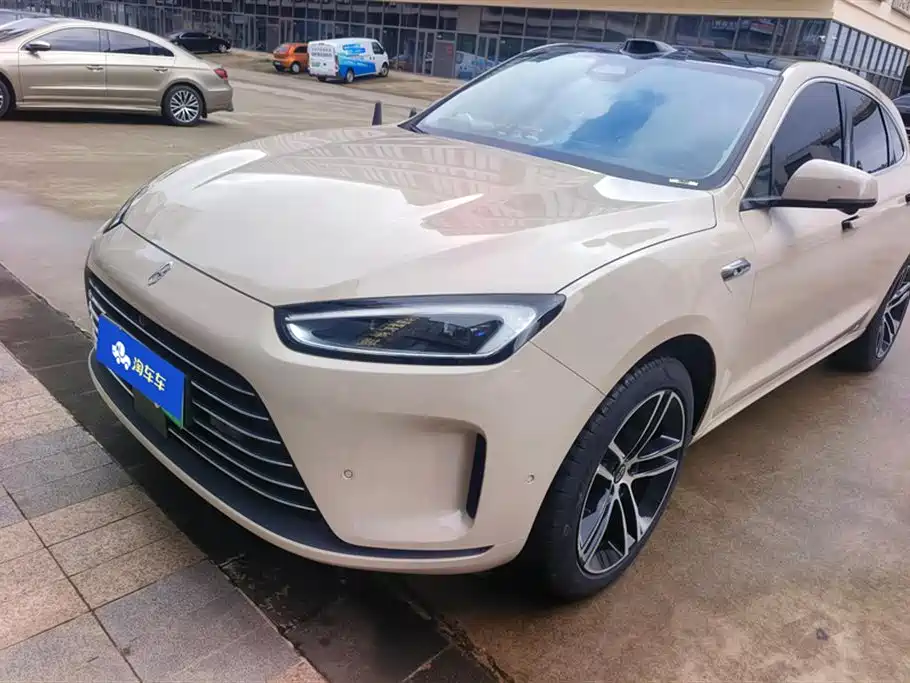 AITO Ask the world M5