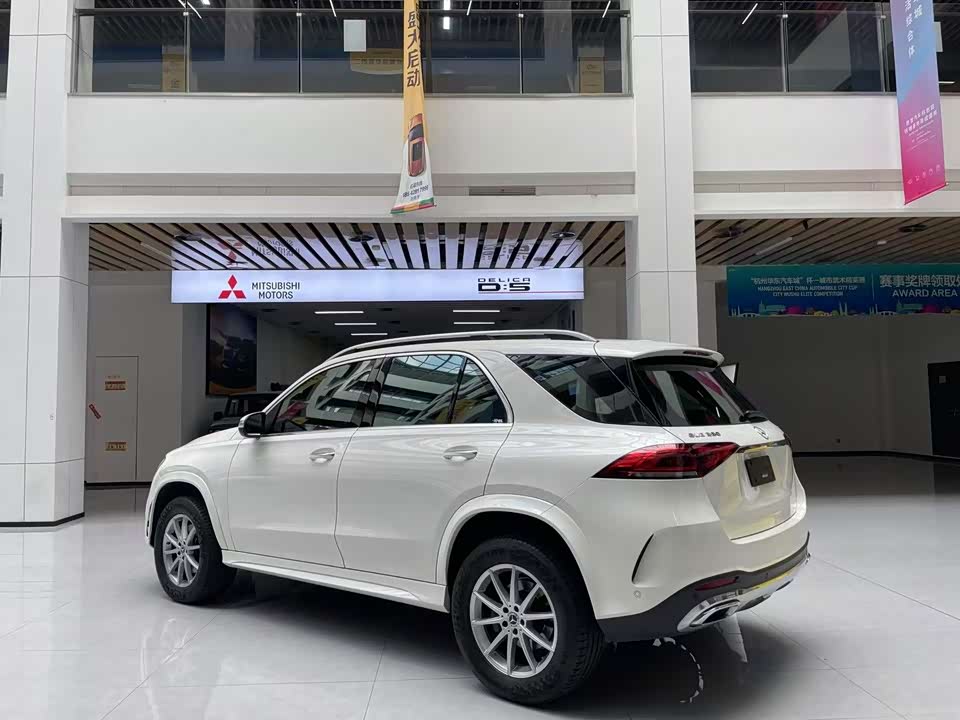 Mercedes-Benz GLE Mercedes-Benz GLE