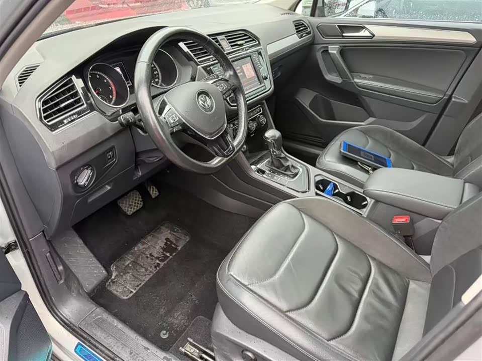 Volkswagen Tiguan L