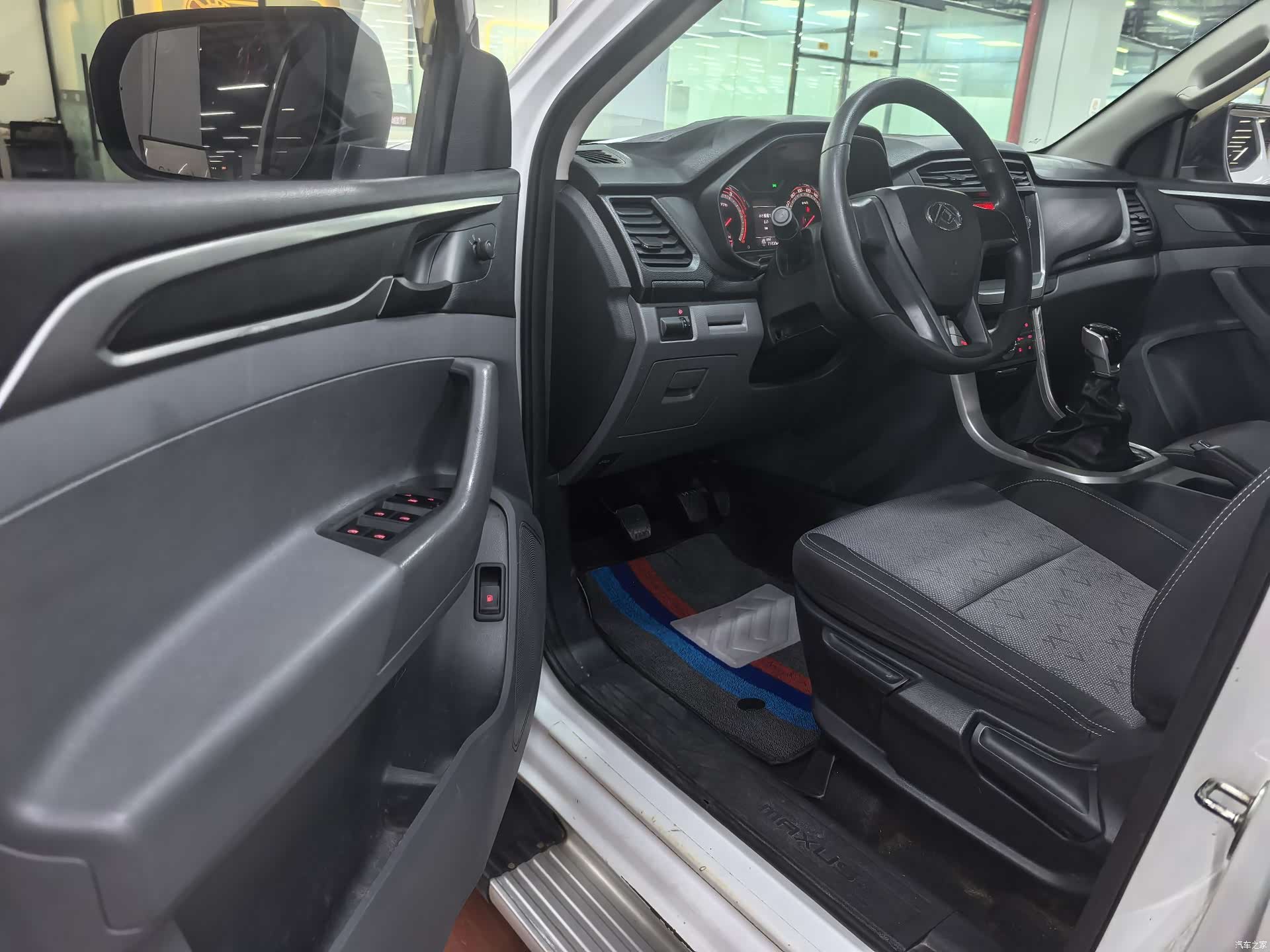 Maxus T60, 2021 21