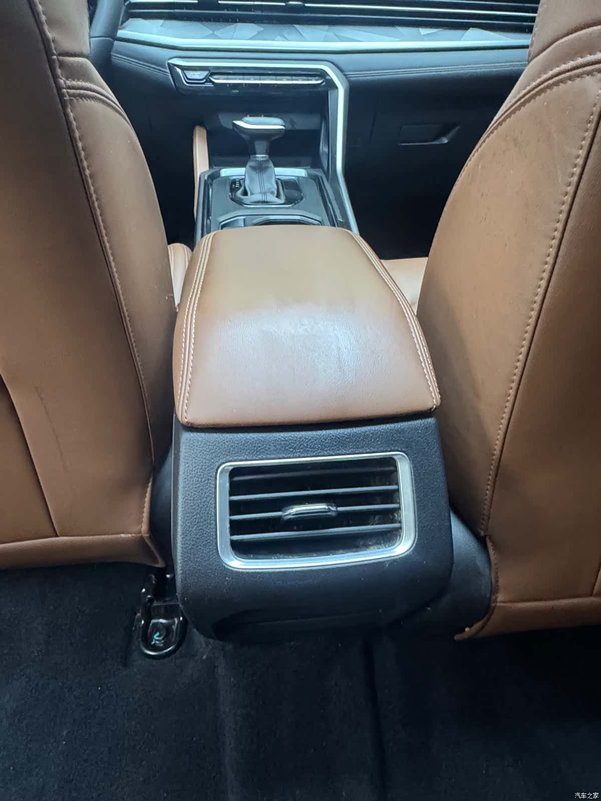 Geely X6, 2023 24