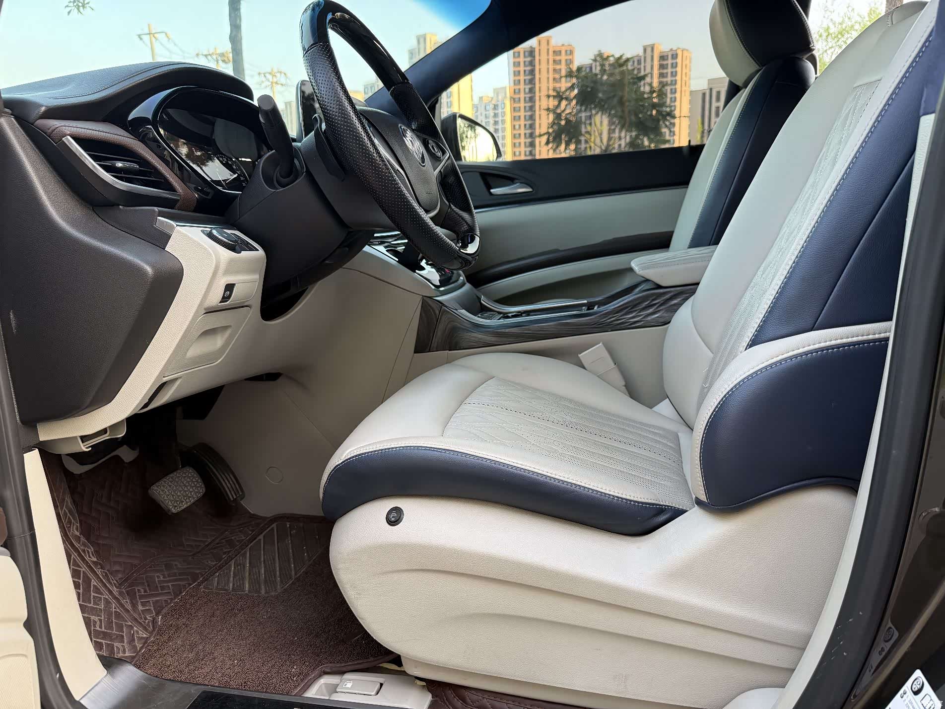 Buick GL8, 2021 8