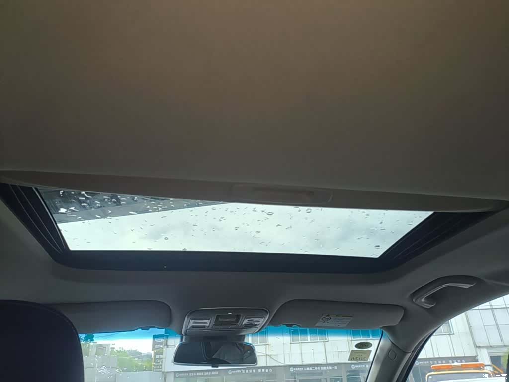 Geely Emgrand, 2018 18