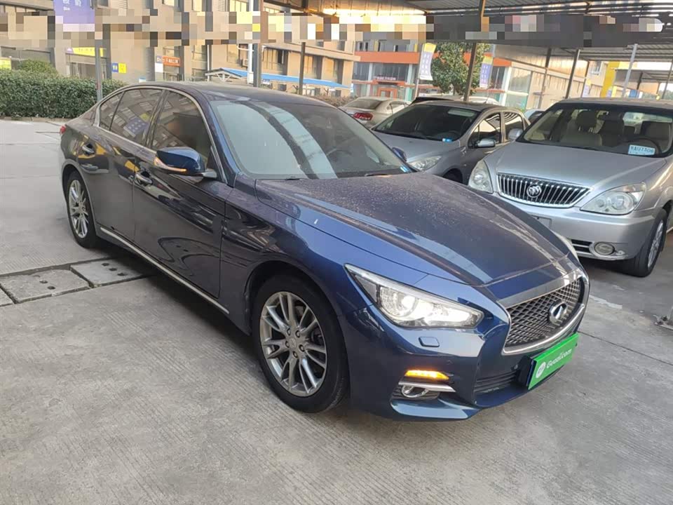 Infiniti Q50L