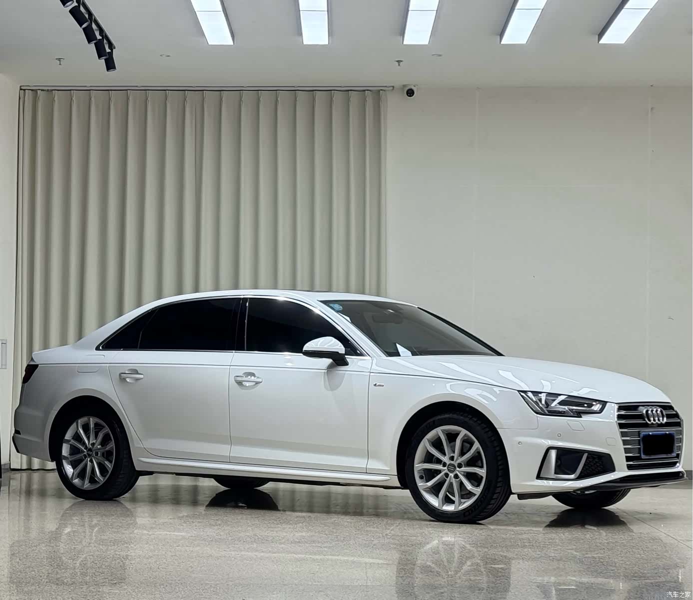 Audi A4L, 2020 3