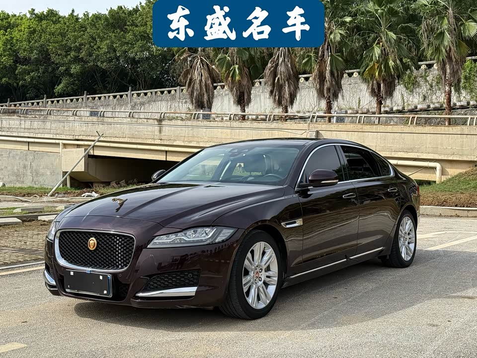 Jaguar XFL