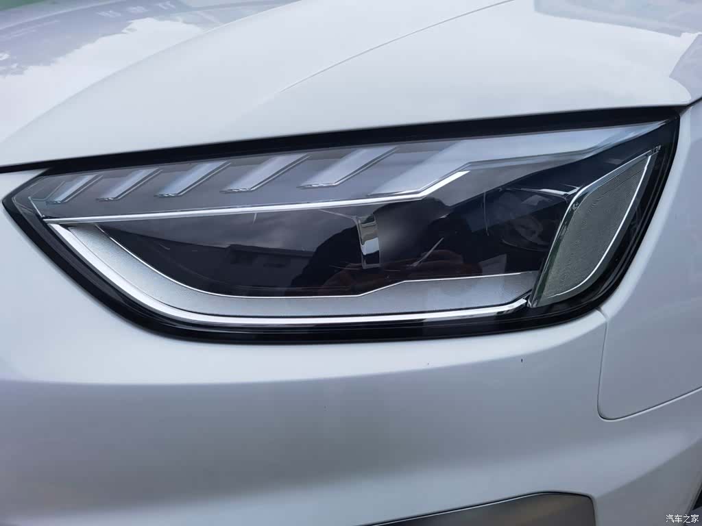 Audi A4L, 2023 27