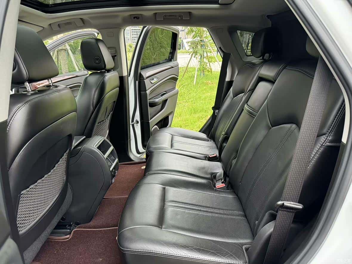 Cadillac SRX, 2014 8
