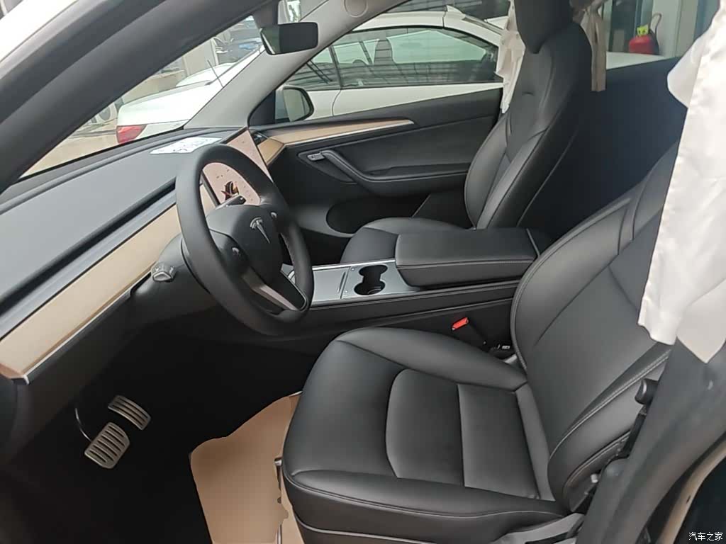 Tesla Model Y, 2021 15