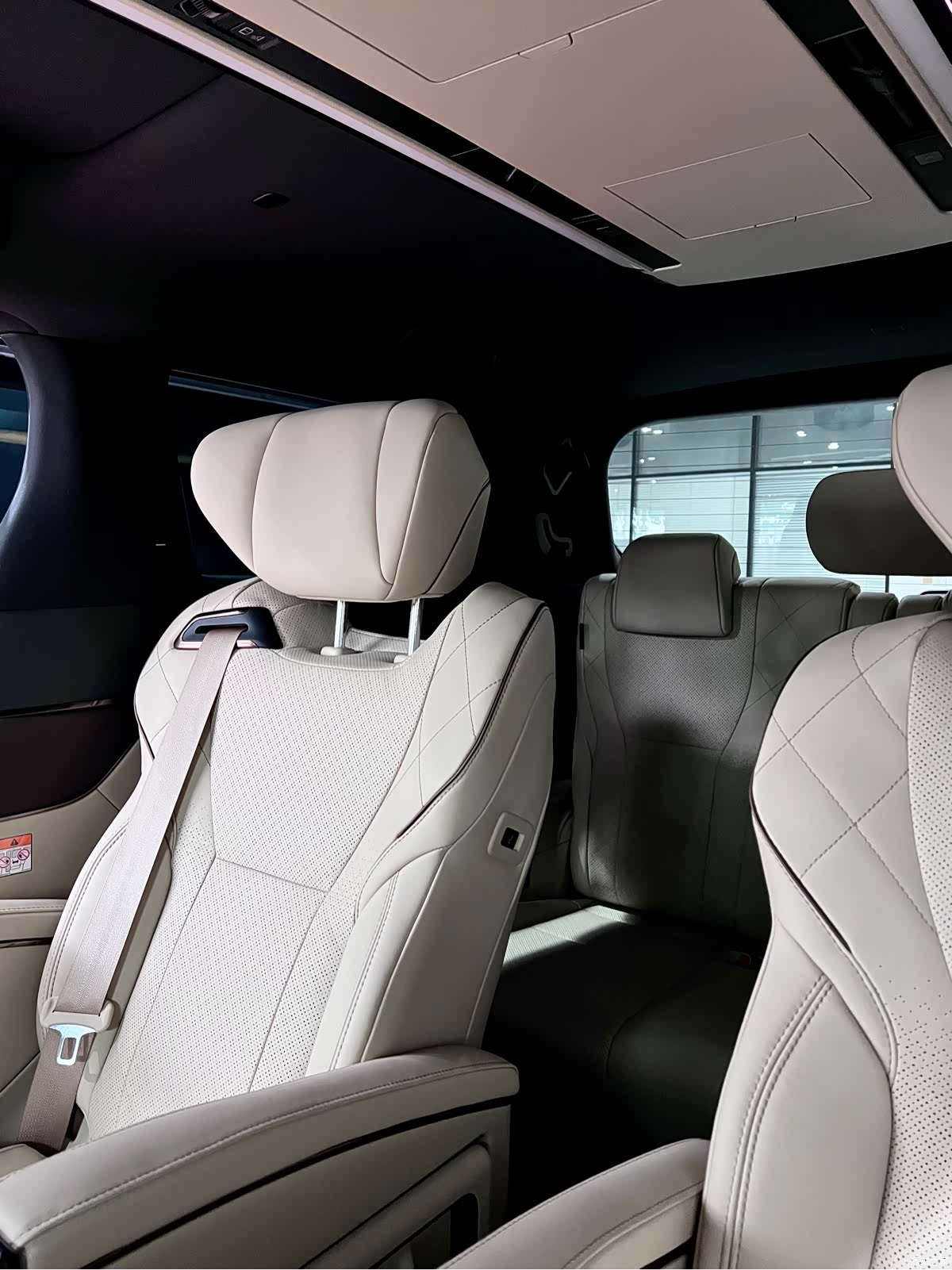 Toyota Alphard, 1900 10